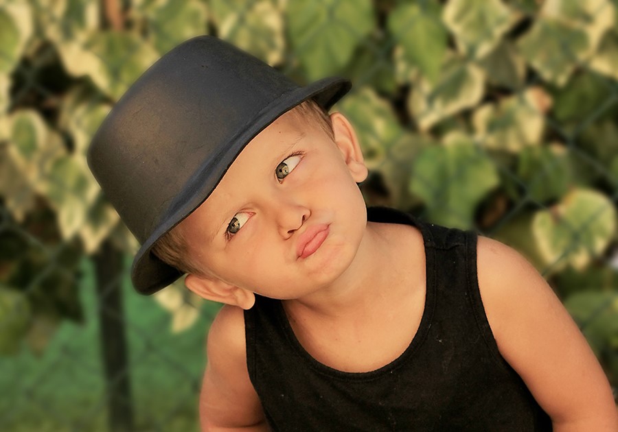 bambino smorfia